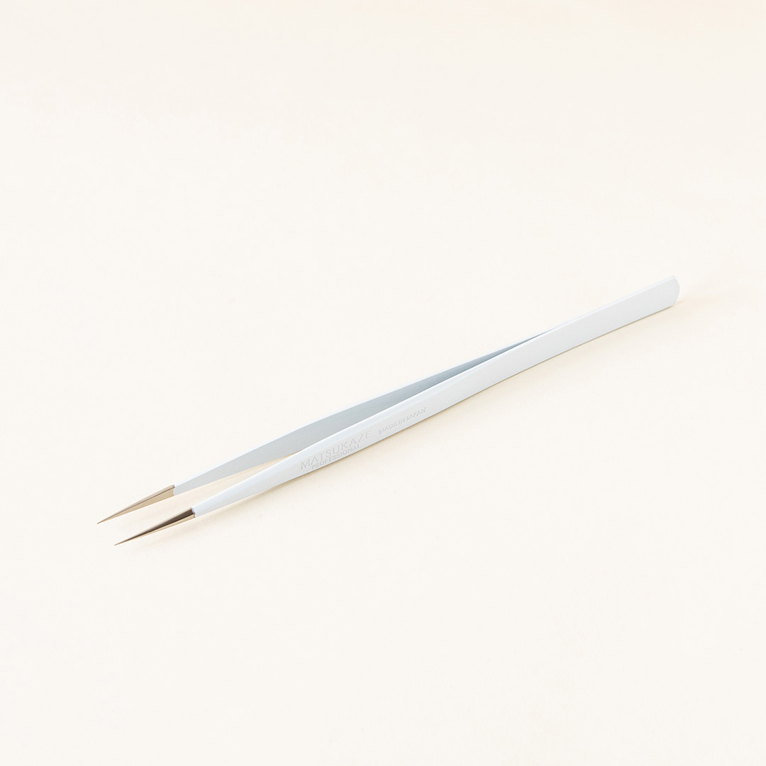 【白】ツイーザー(type-n.slim) / 日本製カラーコーティング〈全長13.8cm〉